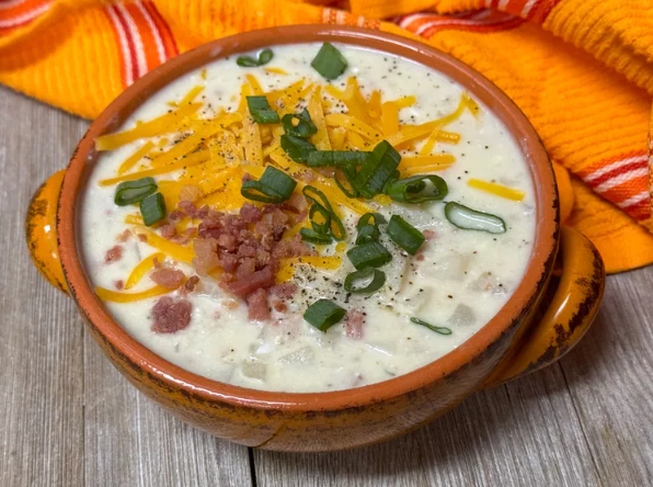 Slow Cooker Loaded Potato Chowder