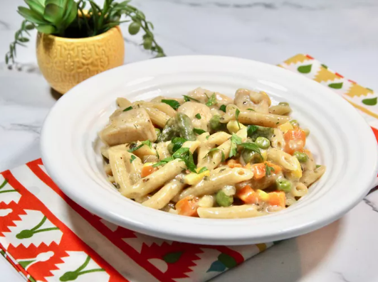 Chicken Pot Pie Skillet Pasta