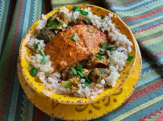 Coconut Curry Salmon with Broccoli